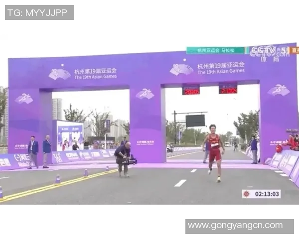 杭州极限运动队在城市马拉松积分榜上以98分稳居第一名